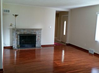 290 S Broadleigh Rd, Columbus, OH 43209