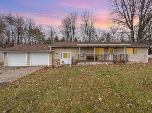 420 W Knox Rd, Beaverton, MI 48612