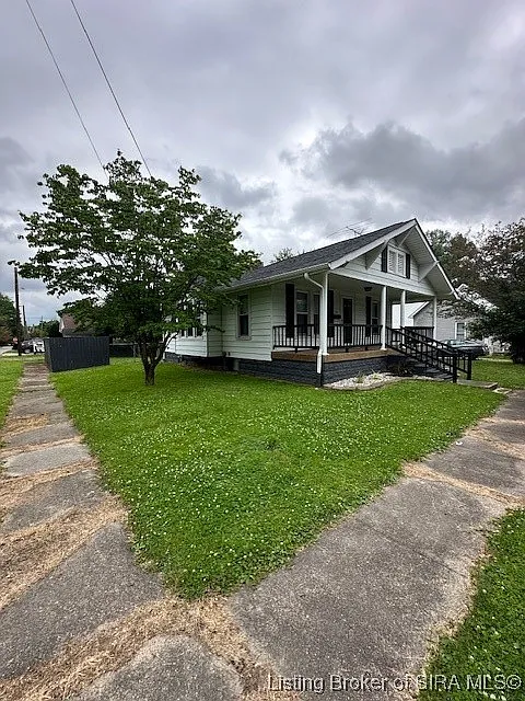 291 N Washington Street photo 1