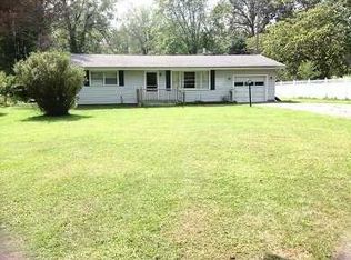 2629 Bluebush Rd, Monroe, MI 48162