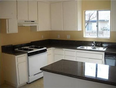 3rd image of 1369 Marline Ave