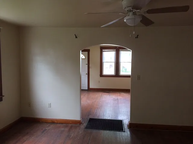 16 Ward Ave #16 — Photo 4