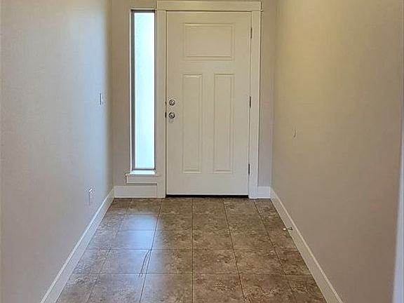 3rd image of 1299 N Oklahoma Pl