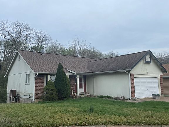 3rd image of 5276 Edgemere Dr