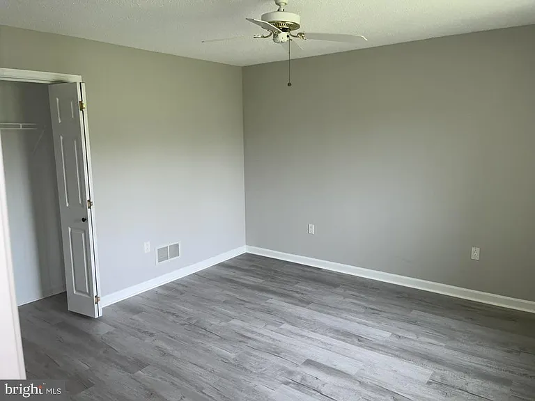 11 Reese Ave — Photo 14