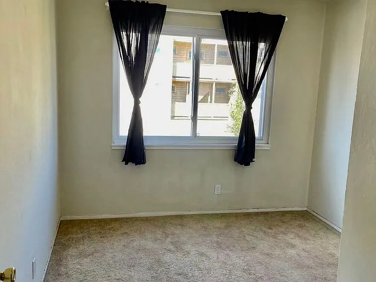 2199 Grant Street — Photo 9