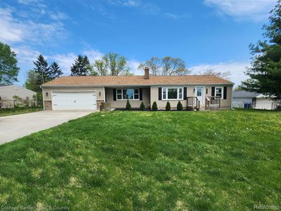 4760 Forest Ave, Waterford, MI, 48328