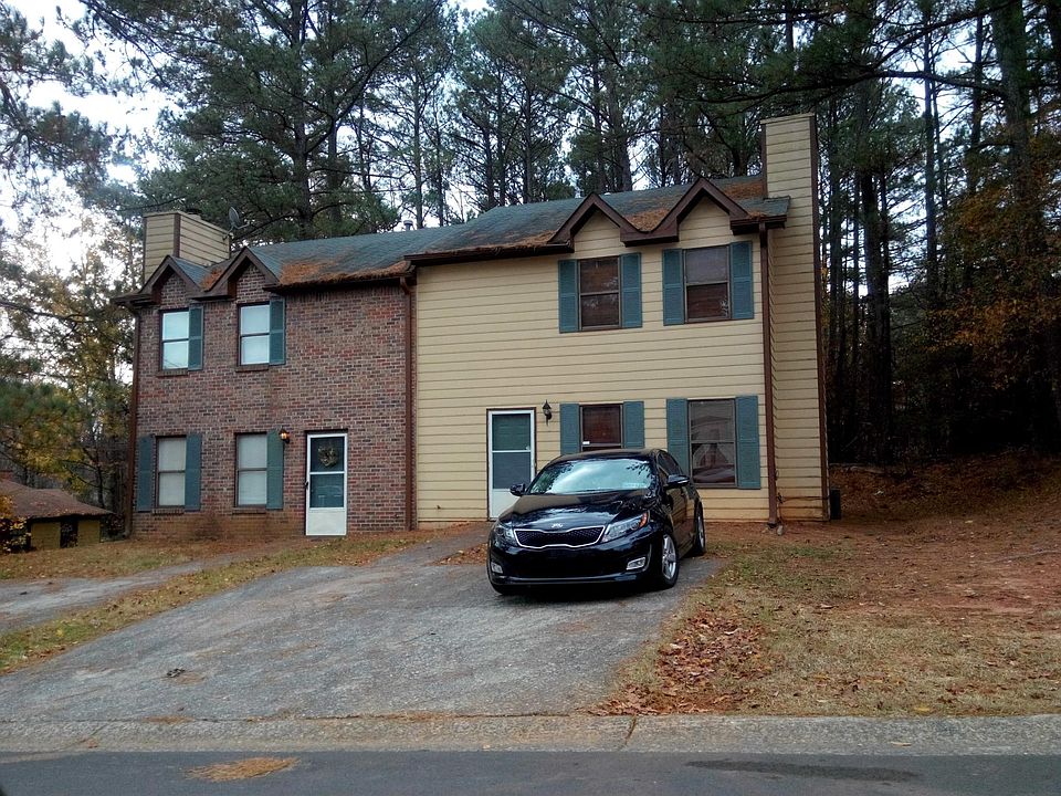 1st image of 111 Jennifer Ln SW