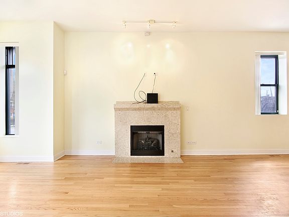 3rd image of 3035 W Jackson Blvd #1