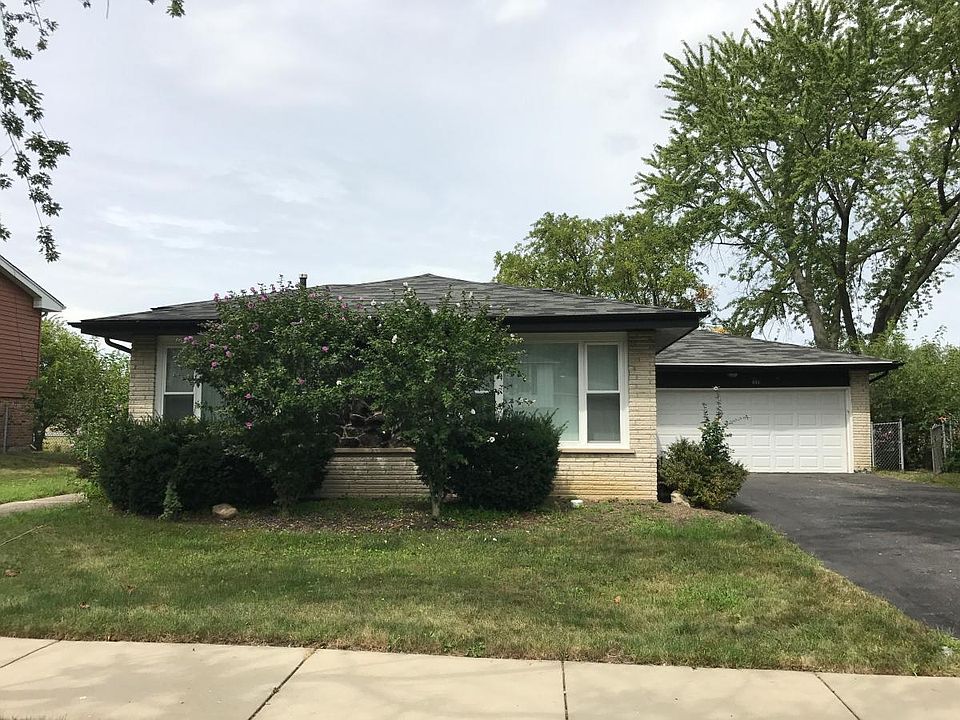 2nd image of 648 E 192nd St
