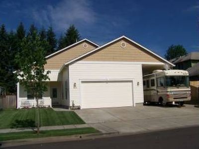 519 72nd St, Springfield, OR, 97478