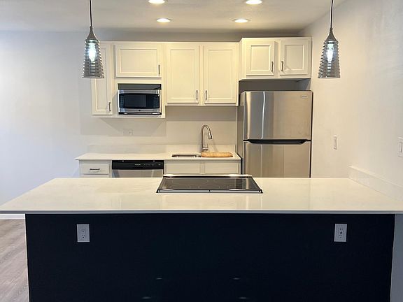 2nd image of 1601 Pennsylvania St NE #U9