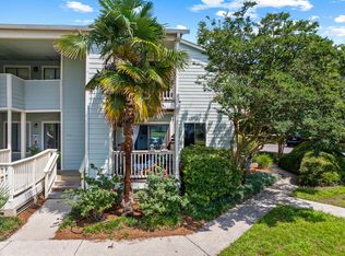 1481 Center St #1102, Mount Pleasant, SC 29464