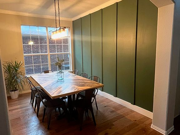 Main level - Dining Room