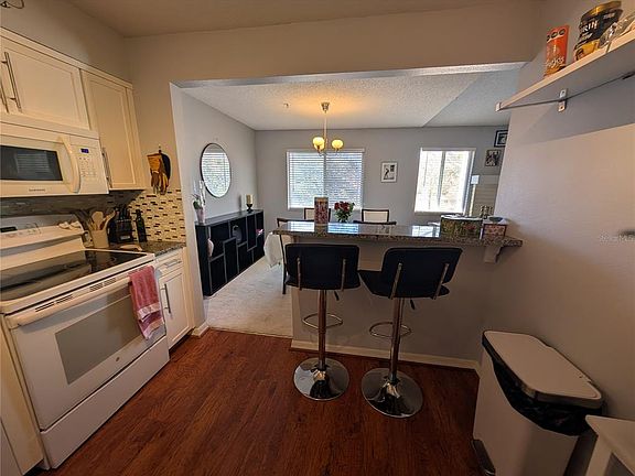 5th image of 5266 TUNBRIDGE WELLS LANE #1807