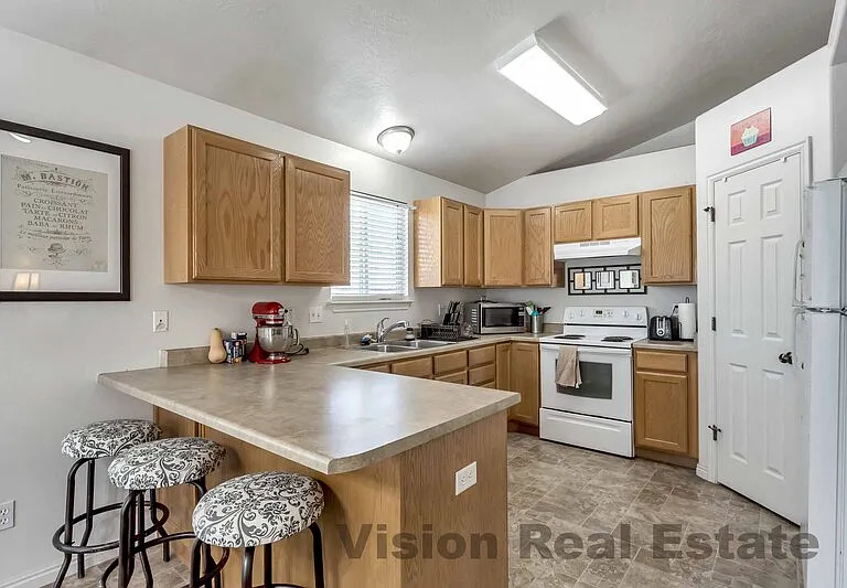 1484 E 1190 S — Photo 7