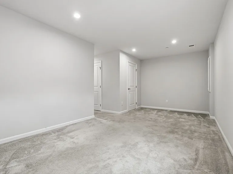 233 Chesna Dr — Photo 10