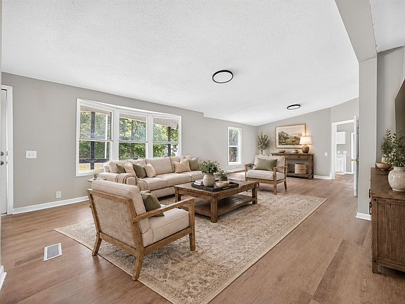 2nd image of 4412 Reona Ave