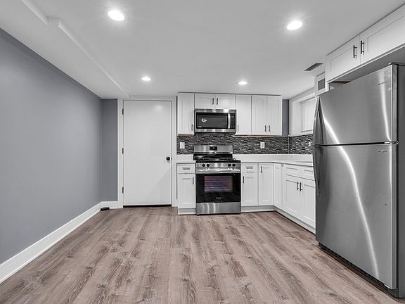 2nd image of 2424 W Hollywood Ave APT 3