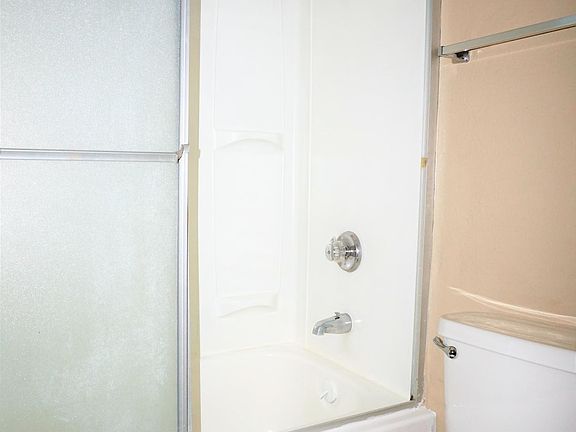 5th image of 5332 W Lynwood St