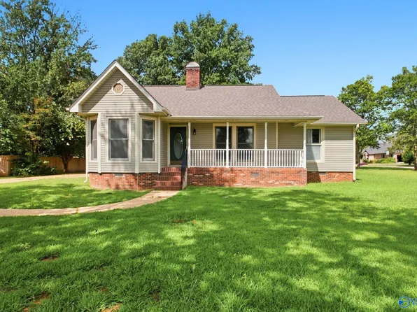 14767 Woodland Rd, Athens, AL 35613