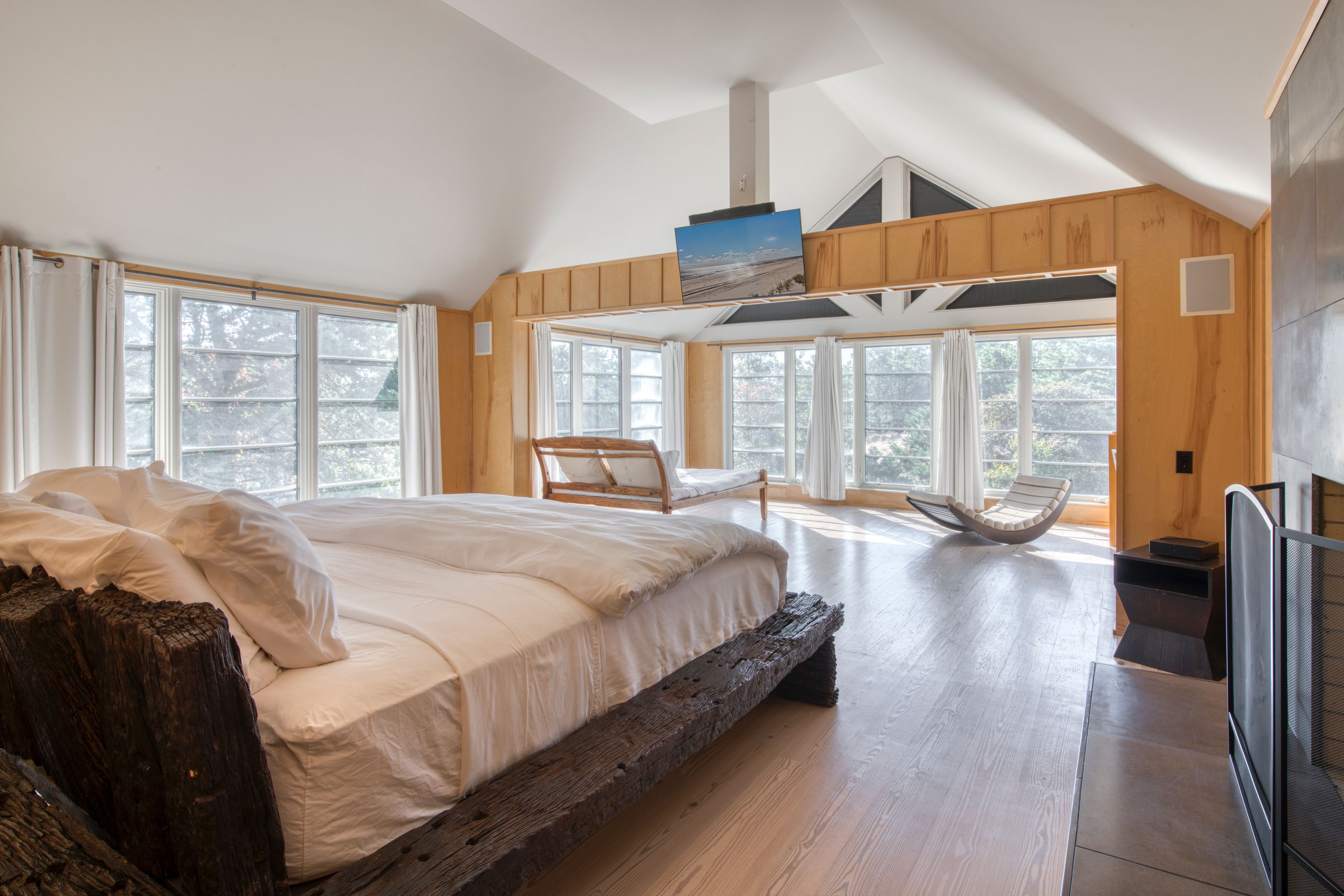 11 Ship Wreck Dr in Amagansett Out East