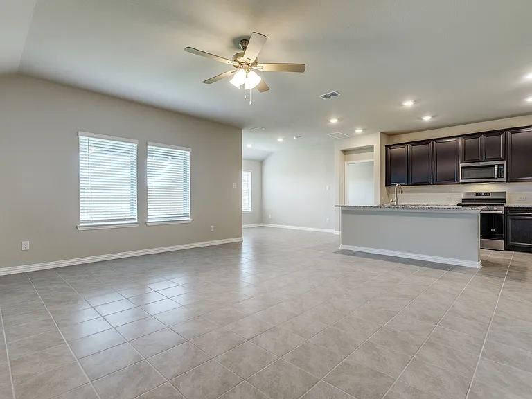 3904 Jasper Ln — Photo 6