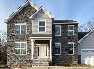 6 Paddock Ln, Cinnaminson, NJ 08077