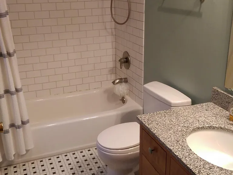 1902 Meadowview Cir — Photo 6