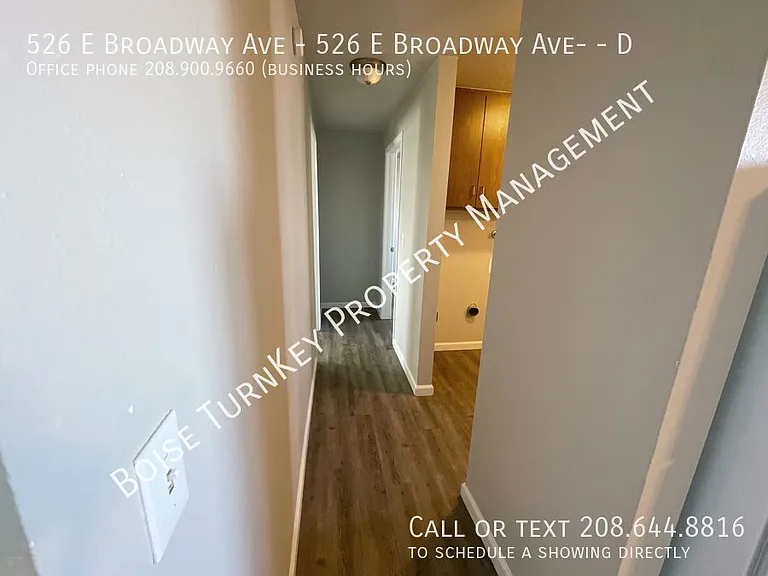 526 Broadway Ave #D — Photo 19