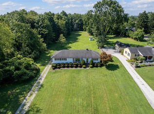 1744 Boston Rd, Hinckley, OH 44233