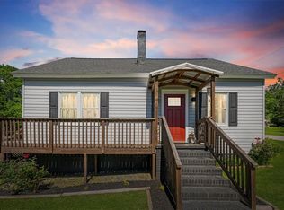 302 Church St, Pickens, SC 29671