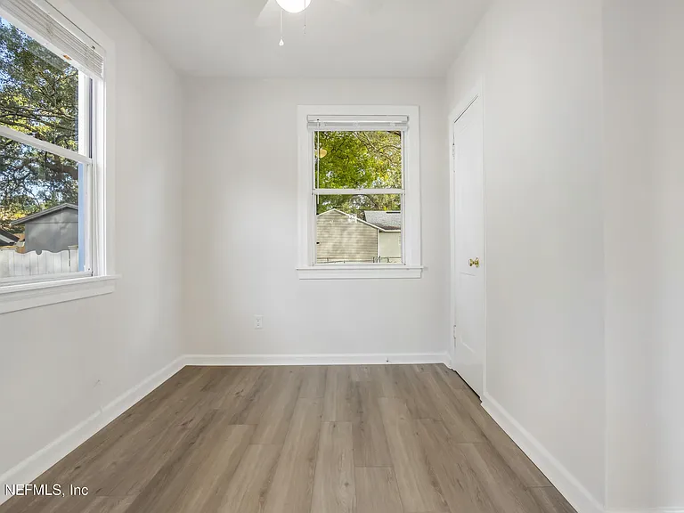 3339 Sylvia St — Photo 13