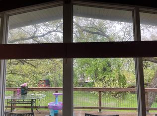 8525 Brookridge Rd, Downers Grove, IL 60516