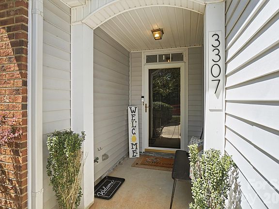 4th image of 3307 Southern Ginger Dr