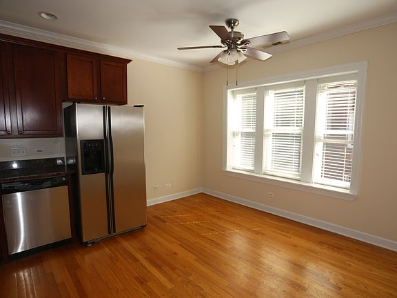 4th image of 3252 N Clifton Ave APT 1E