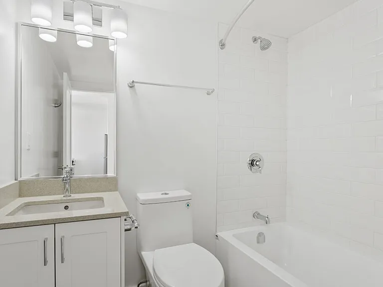 1202 Harwood St #1004 — Photo 46