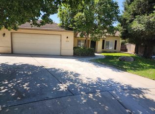 1609 W Cheryll Ave, Porterville, CA 93257