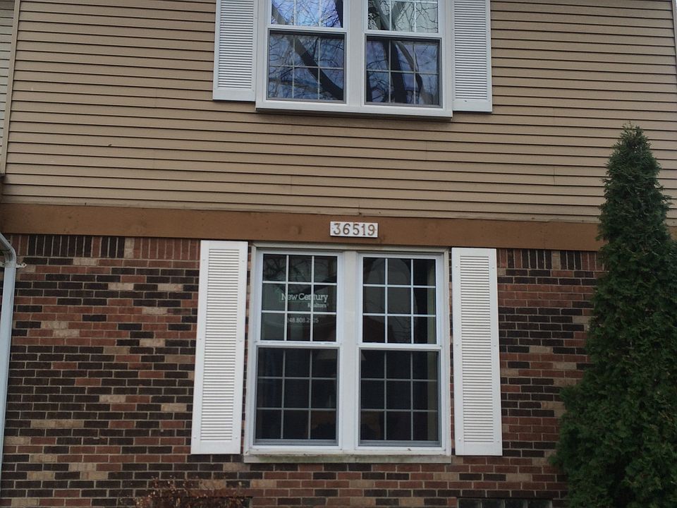 1st image of 36519 Park Place Dr