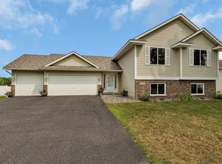 25825 18th St W, Zimmerman, MN 55398