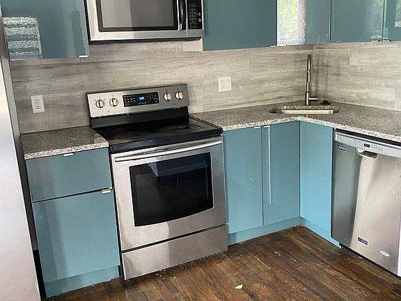 3rd image of 66 S Douglass St APT 402