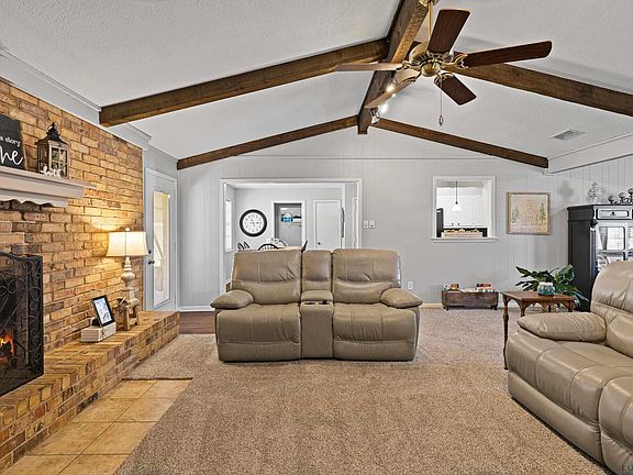 5th image of 503 Country Club Dr