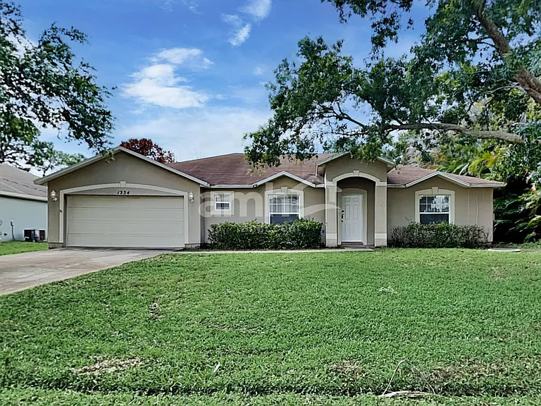 1234 SW Alesio Ln — Photo 1
