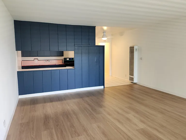 Livingroom with view to kitchen and dining area