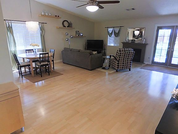 3rd image of 1241 S Tommy Ct