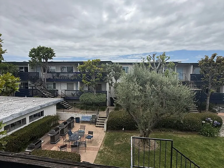 25930 Narbonne Ave #110 — Photo 15