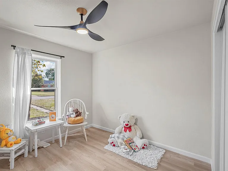 434 Marilu St — Photo 19