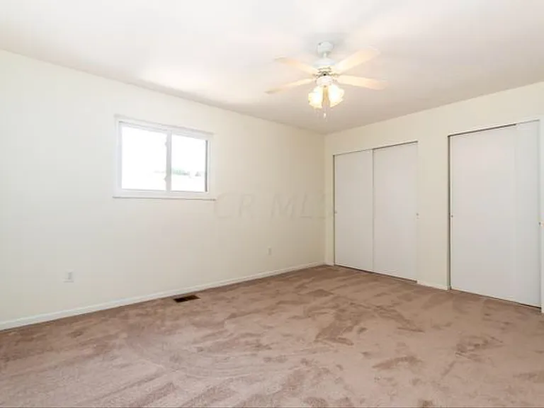 3245 Summerdale Ln — Photo 10