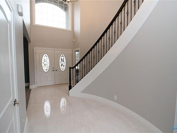 5th image of 2393 Mission Hill Dr