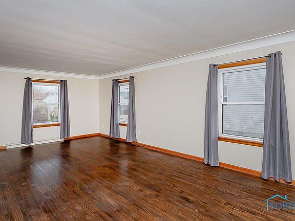3rd image of 4760 298th St